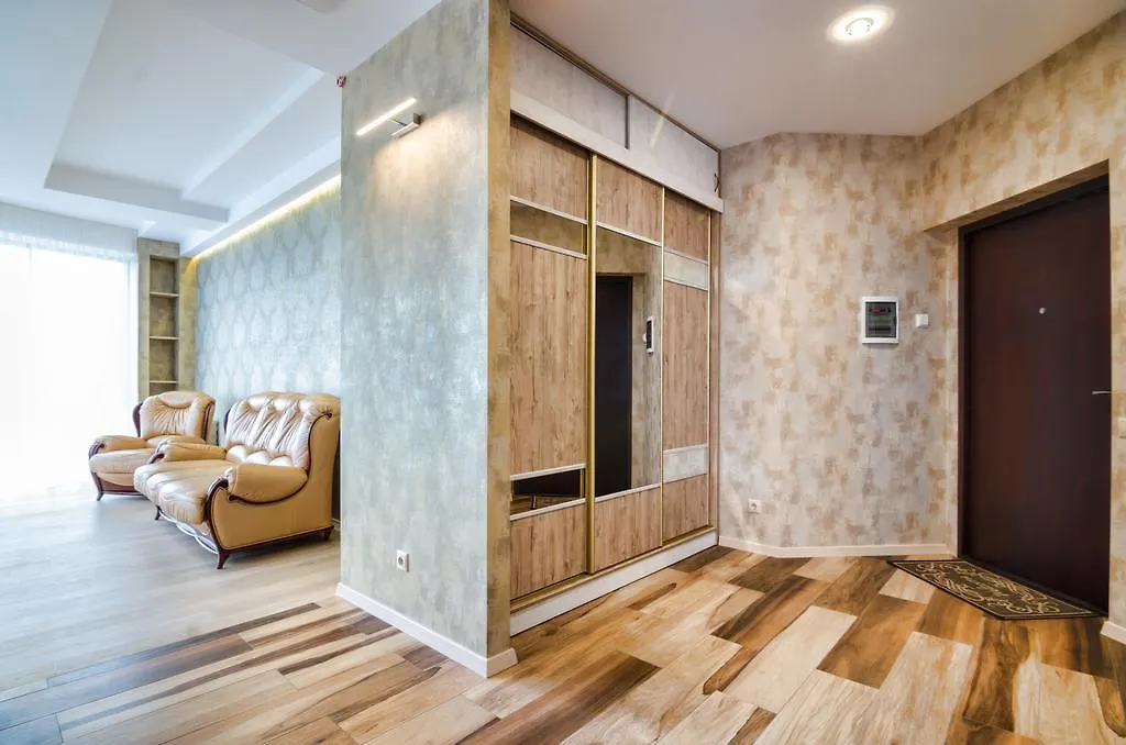 Leogrand Apartments Z Panoramoyu Lvova  Lviv